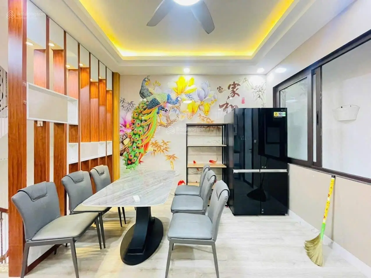 Bồ đề nhà đẹp sẵn 47m2 5 tầng MT 4.5m ô tô vào nhà thoáng trước sau 10m ra hồ bồ đề sổ đỏ đẹp