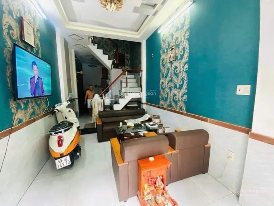 Cần ra hàng căn Nhà hết HĐT 13,5tr/tháng đường Nguyễn Du 38m2 cách VincomPlaza PVT 100m