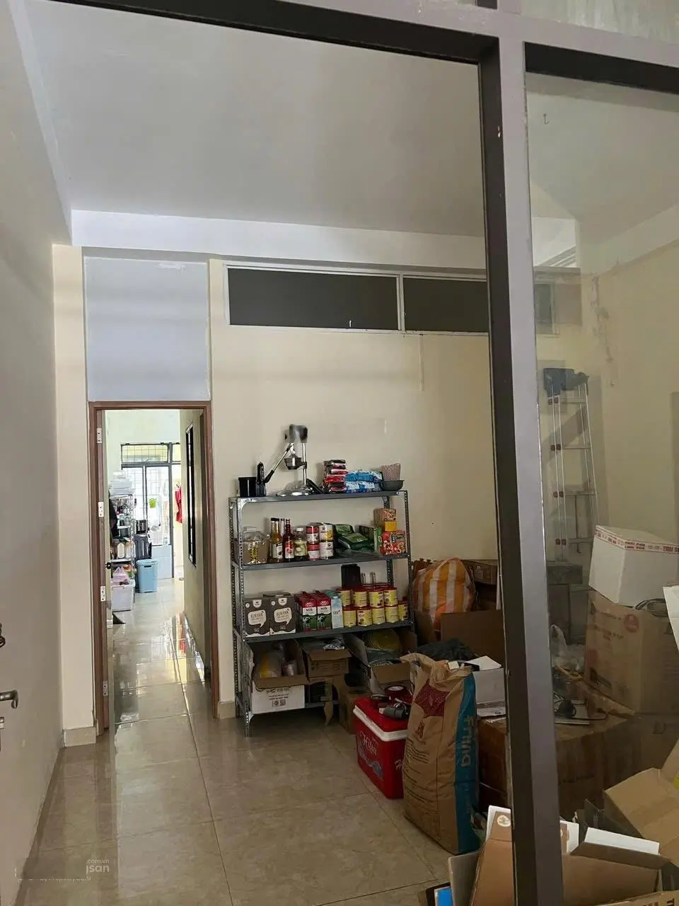 Nhà 2 tầng MT đường Nguyễn Thị Thập - Vị trí: Sát trường học FPT và biển