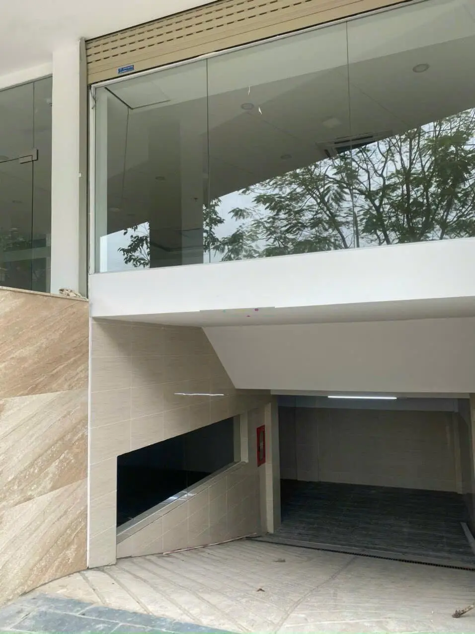 Tòa nhà MT Trường Sa, Quận Phú Nhuận - DT: 14 x 22m - Hầm 7 Tầng - HĐ thuê 270 triệu - giá 62 tỷ