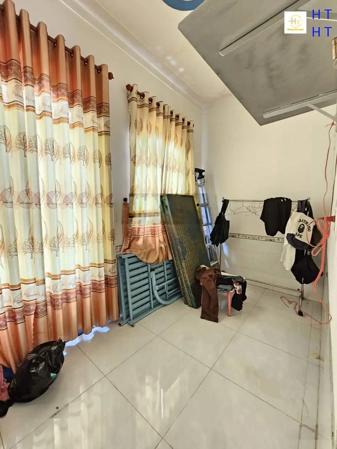 2,7 tỷ TL, 60m2(4x15), nhà MTKD 1trệt 1lầu, cách chợ 200m, gần ngã tư Miếu Ông Cù 500m