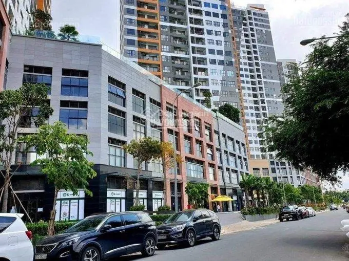 Bán căn 2PN View Landmark 81 cực đẹp. Nhà đầy đủ nội thất. Giá bán chỉ 4.55 tỷ