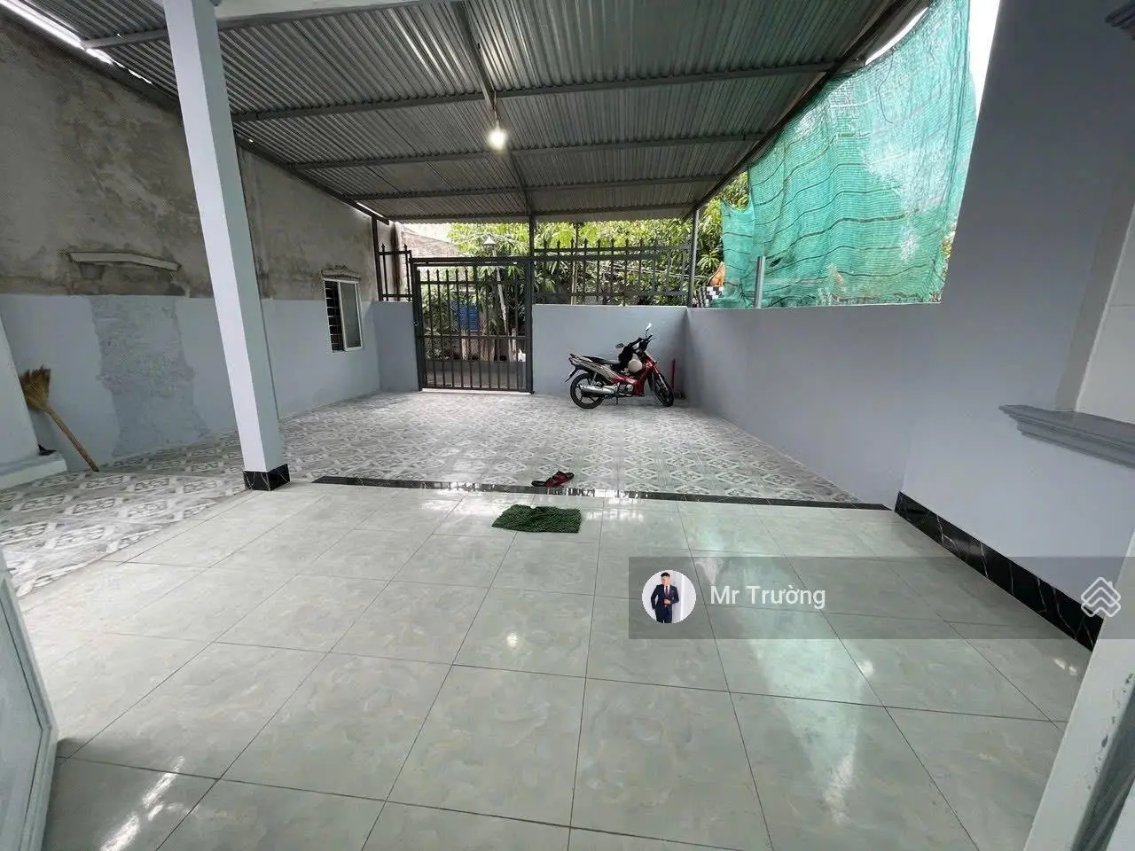 Bán gấp căn nhà cấp 4 ngay trung tâm Thị Trấn Cần Giuộc, DT: 234m2 (162m2 thổ), giá: 1.85 tỷ, SHR