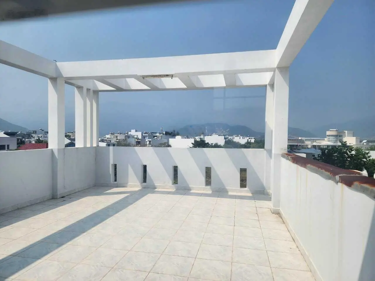 Nhà KĐT An Bình Tân Nha Trang có sổ hoàn công nhà 3 tầng, giá 5,5 tỷ thương lượng