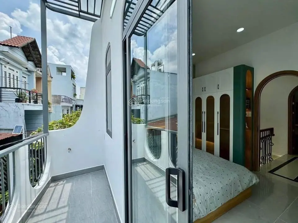 Nhà Đẹp, Xây Mới 1/ Bình Thành, Quận Bình Tân, SHR Hỗ Trợ Vay Bank 80%, (3Tấm + 4PN), DT: 4X15M