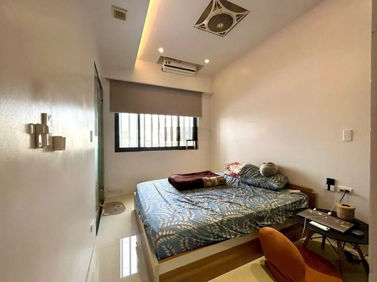 Cần bán gấp nhà trệt 2 lầu sân thượng mâm đúc có thể lên thêm lầu & 30 căn nhà trọ + quán cafe