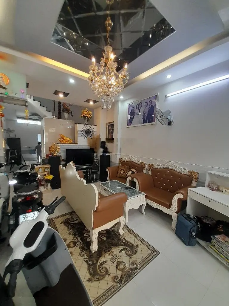 Giảm gấp 1 tỷ. bán nhà đẹp 4 tầng, tdt 272m2, đường xe hơi hoàng minh đạo, quận 8