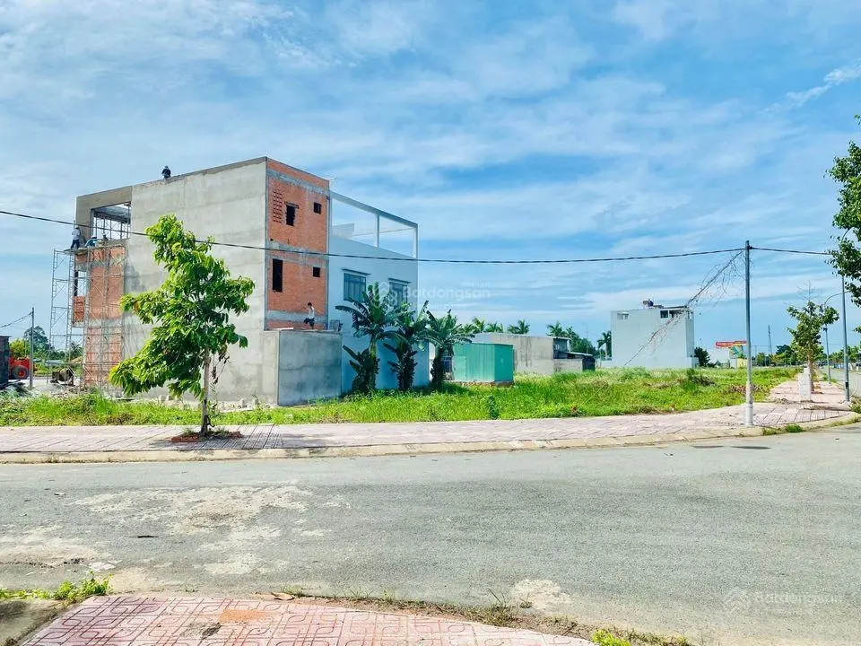 Bán 5x20m đất ODT tại trung tâm thị Trấn Thủ Thừa, sổ sẵn
