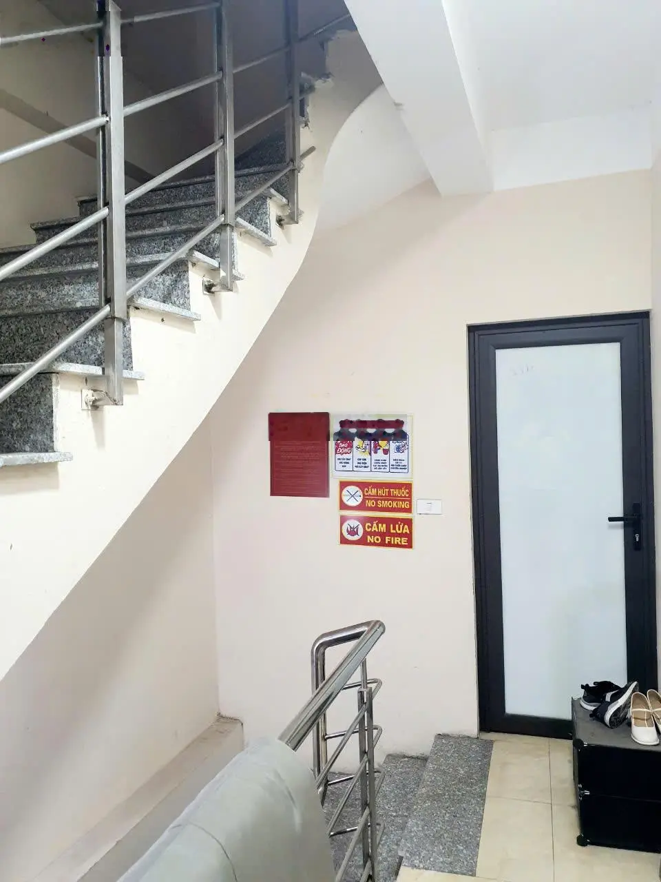 Bán CCMN Mễ Trì Thượng, 6 tầng ngõ nông thoáng trước sau, 11 phòng khép kín, DT 55m2, Giá 8.9 tỷ.