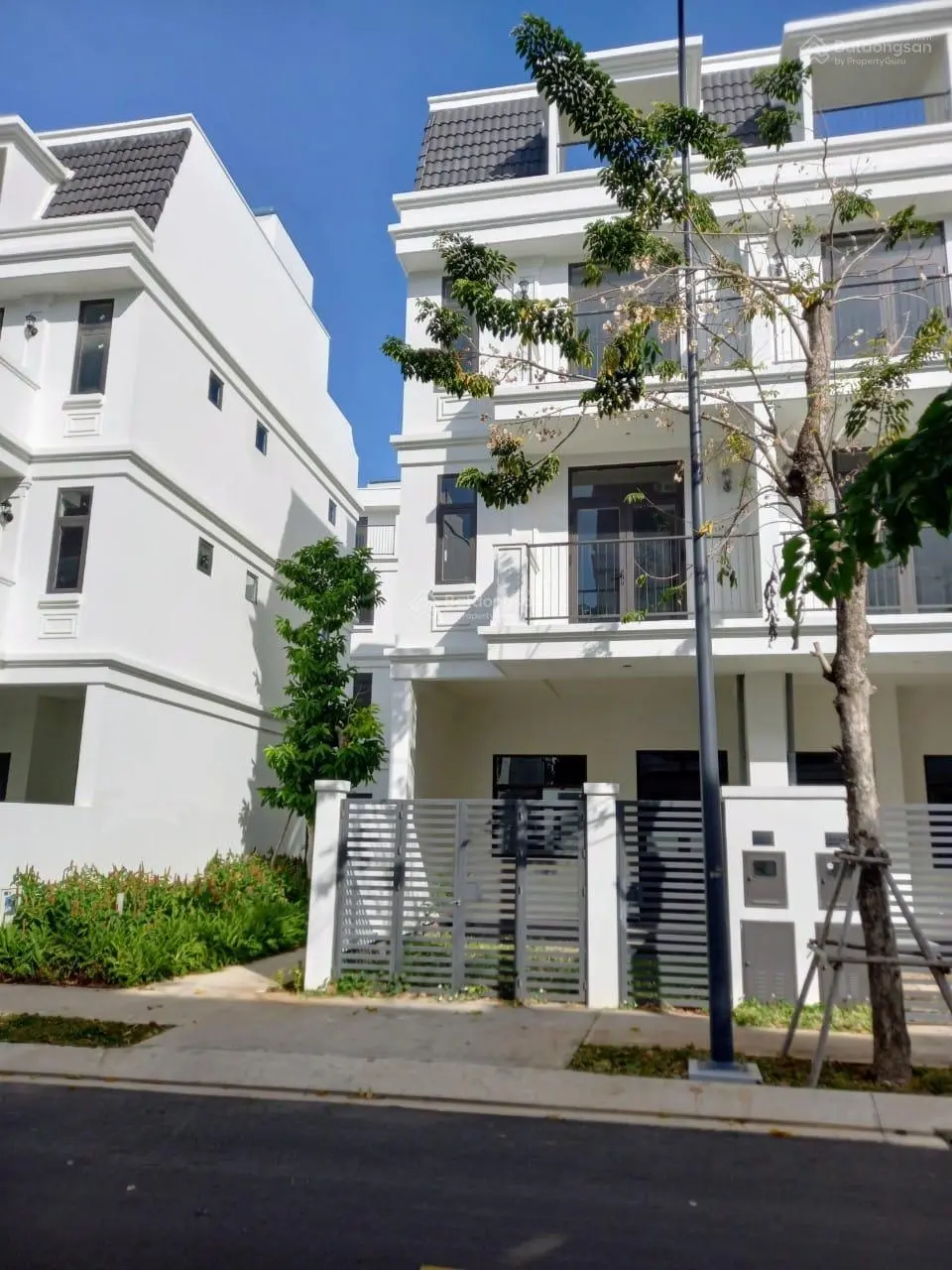 Nhà phố Lavida LK3, giá 5 tỷ 4 bao hết thuế phí và 5% sổ