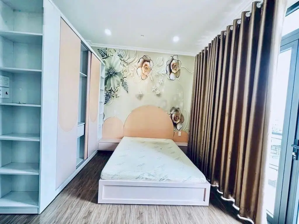 Nhà 71m2 Quốc Hương, Thảo Điền, Q2 - Gần Thảo Điền Pearl. Giá 5 tỷ 480, xây 1 trệt 3 lầu, hẻm ô tô