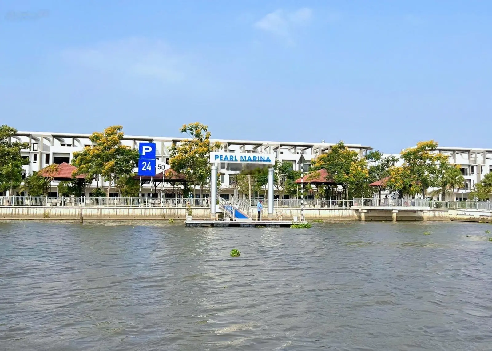 Chính chủ bán nhà phố mặt tiền Sông Vàm Cỏ - 11,5 tỷ - trệt 2 lầu ST - 6x21m - sổ trao tay