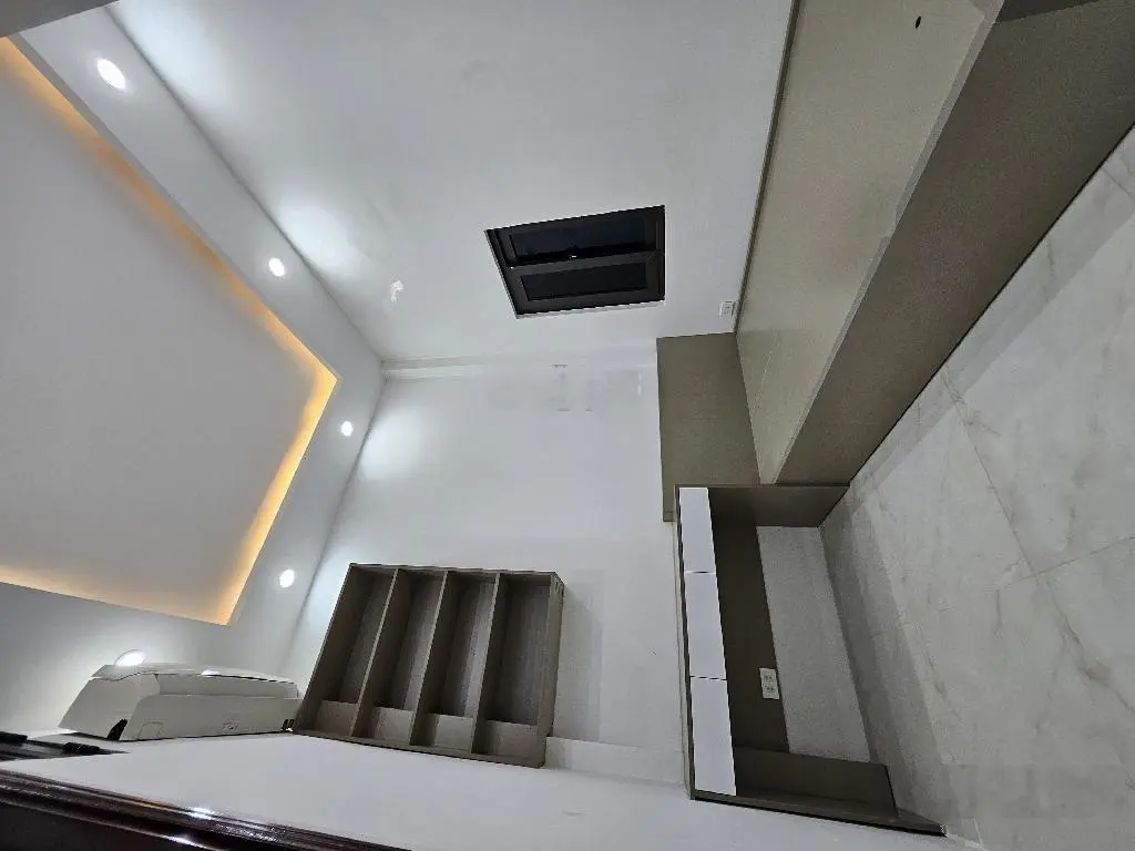 Bán nhà Tây MỖ . Nhà đẹp , ôtô đỗ cửa. Full nội thất đẹp . Tương lai sầm uất