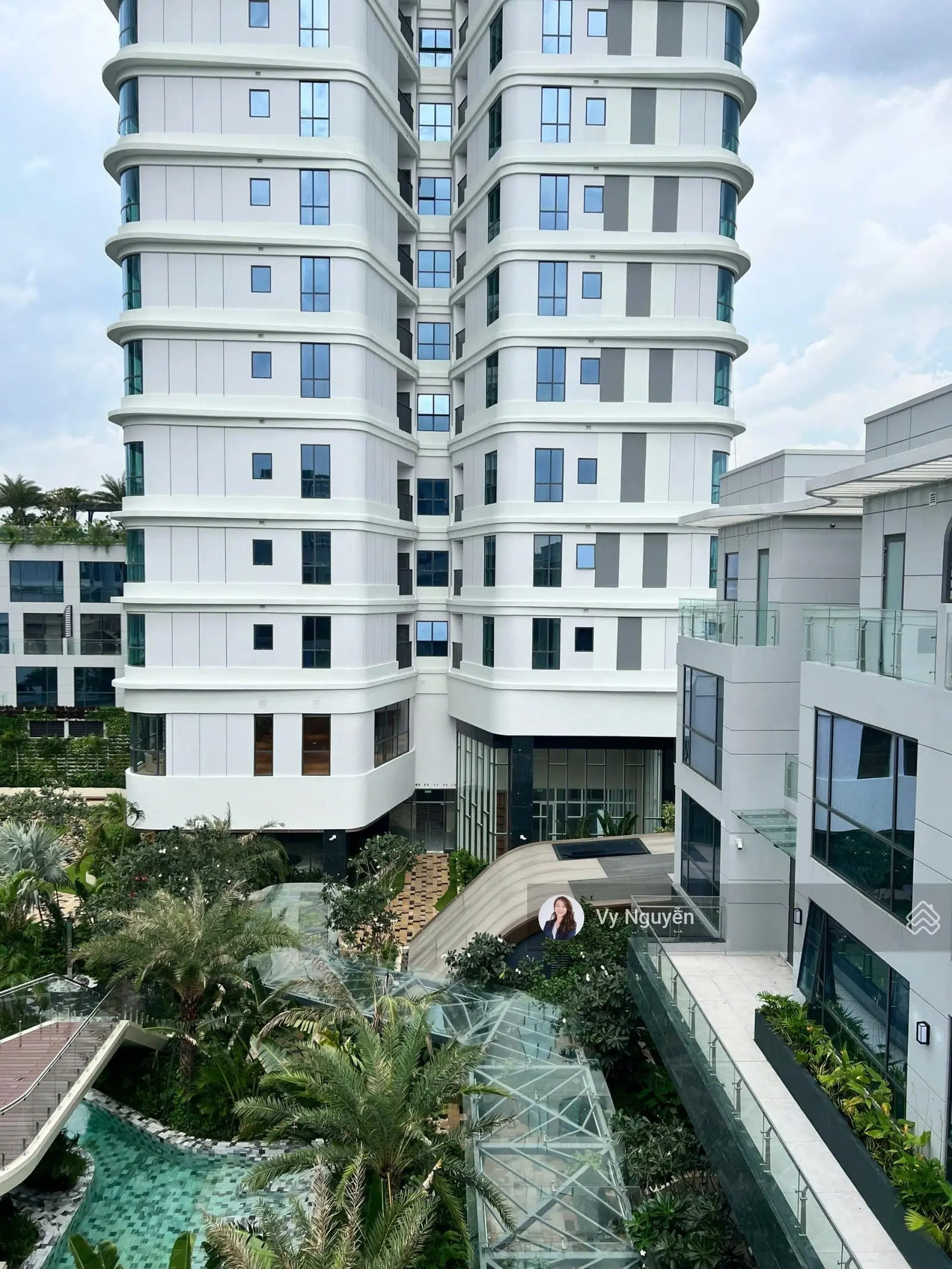 Bán nhà phố Zeit River Thủ Thiêm thiết kế 4 tầng sang trọng, mặt tiền rộng rãi