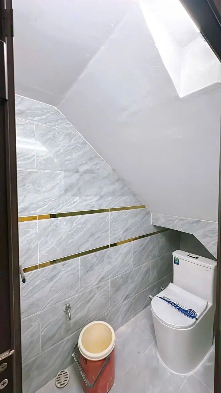 Xe hơi đỗ cửa- 4 Tầng- Khu đường số F4Q4 - 2 MT hẻm trước sau- Giá 7t850