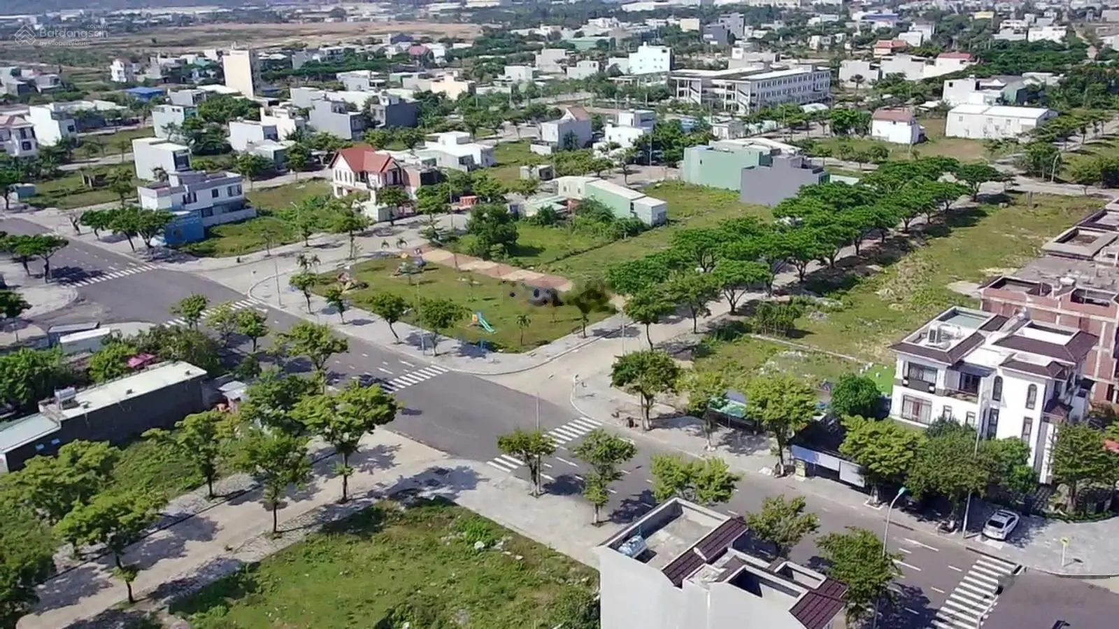 Bán đất kDT Golden Hills City , trục thông gần trường học , gần kênh sinh thái , 125m2 , 2 tỷ 050