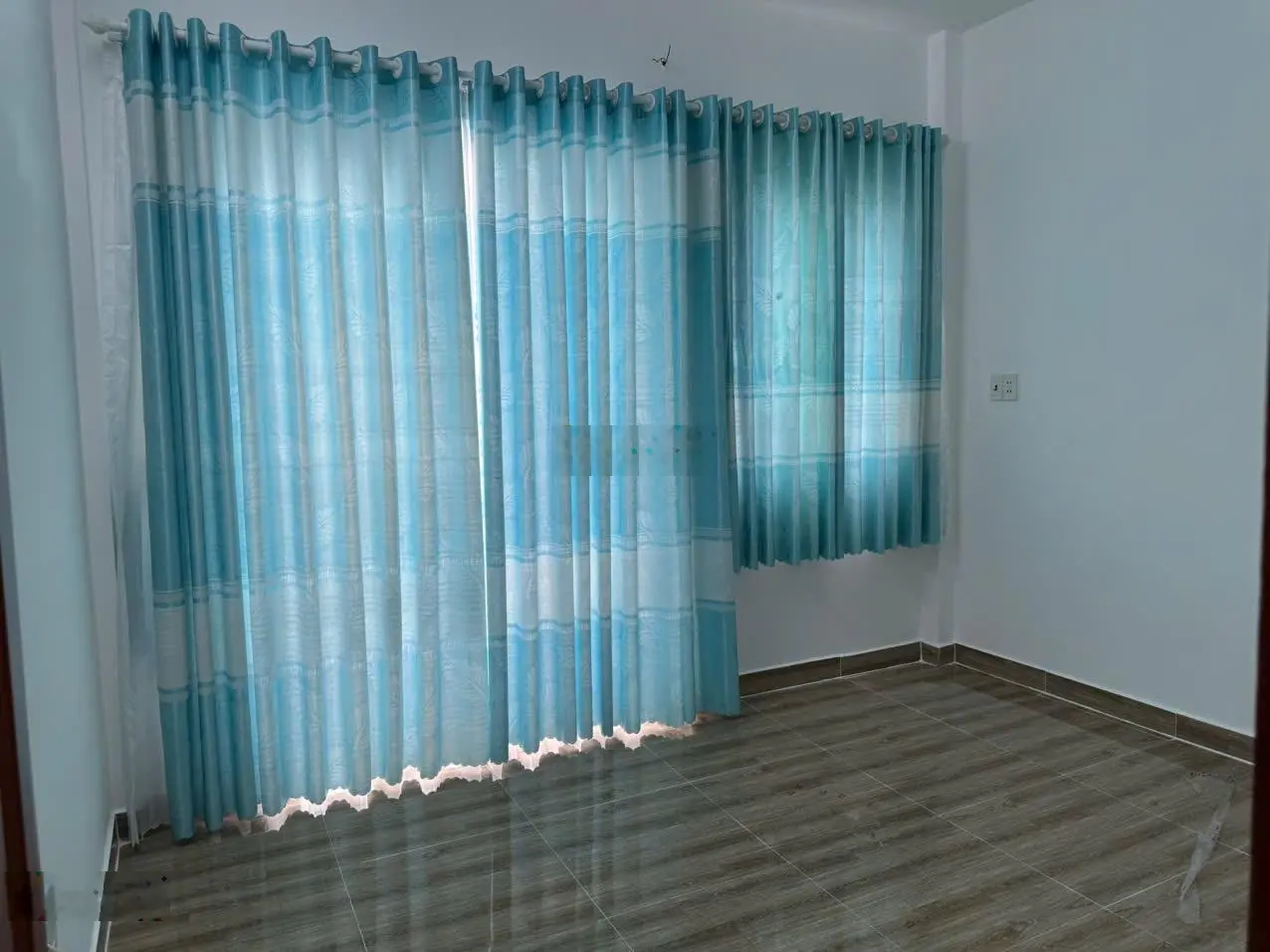 Mua nhà đón tết, căn nhà mới 2 lầu rộng rãi ngay Hoàng Anh Gia Lai