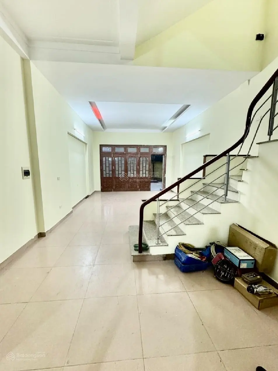 Bán nhà mặt phố tại Vạn Phúc, 18,5 tỷ, 75m2, 4PN, 3WC, 4 tầng, mặt tiền 5m, ngõ 6m, Hà Đông, Hà Nội