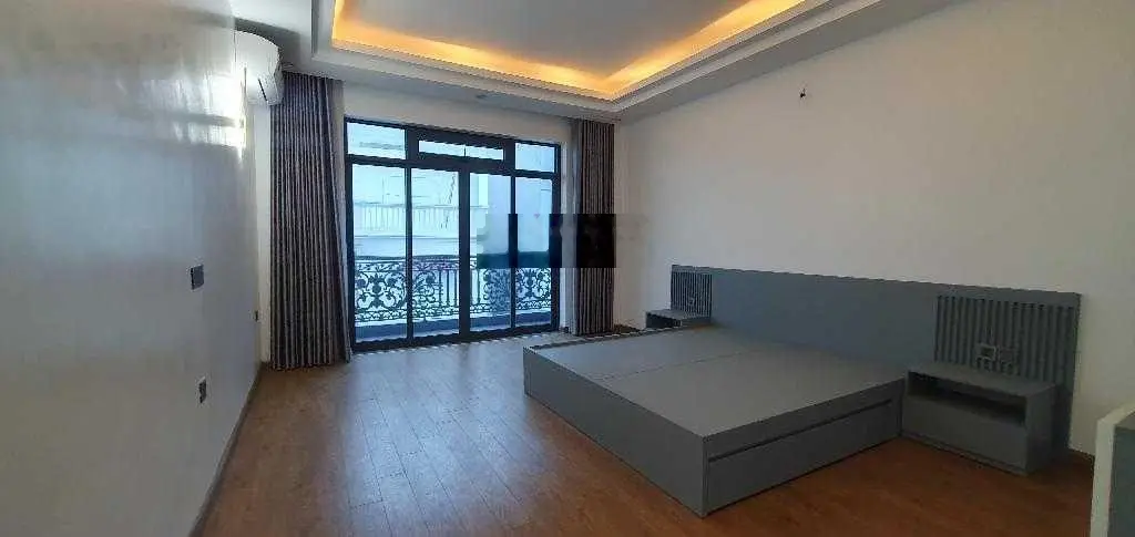 Bán nhà 6 tầng thang máy tại Hồng Tiến, Long Biên. Diện tích 52m2, 6 tầng thang máy
