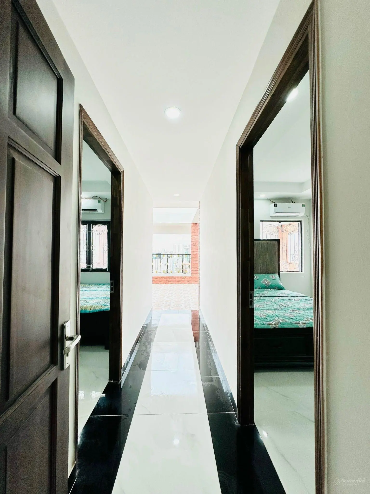 Toà nhà CHDV 80P Đường Nguyễn Thị Thập- Quận 7 thu nhập 500tr/th 4 Năm -10x25m 1H 7L - giá 69 tỷ TL