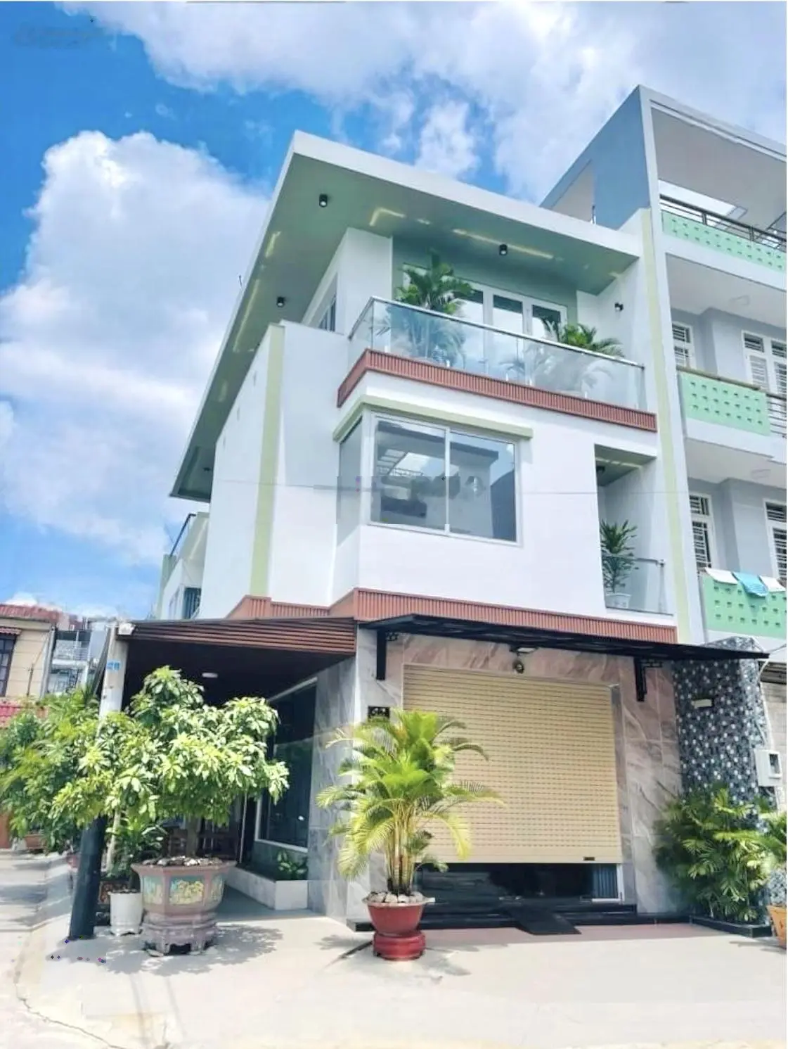 Biệt thự mini khu Tên Lửa, 8m x 18m, nhà 4 tầng có thang máy, chỉ 15,2 tỷ thương lượng