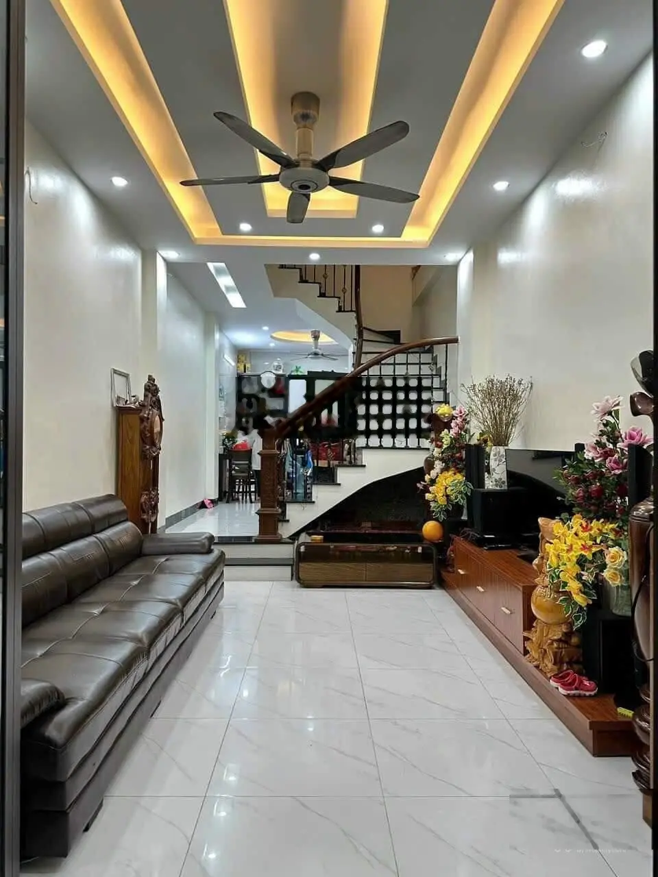 Trung tâm Học Viện Tài Chính - DT 66 - 5 tầng - giá 13.3 tỷ - Bắc Từ Liêm - kinh doanh - ô tô tránh