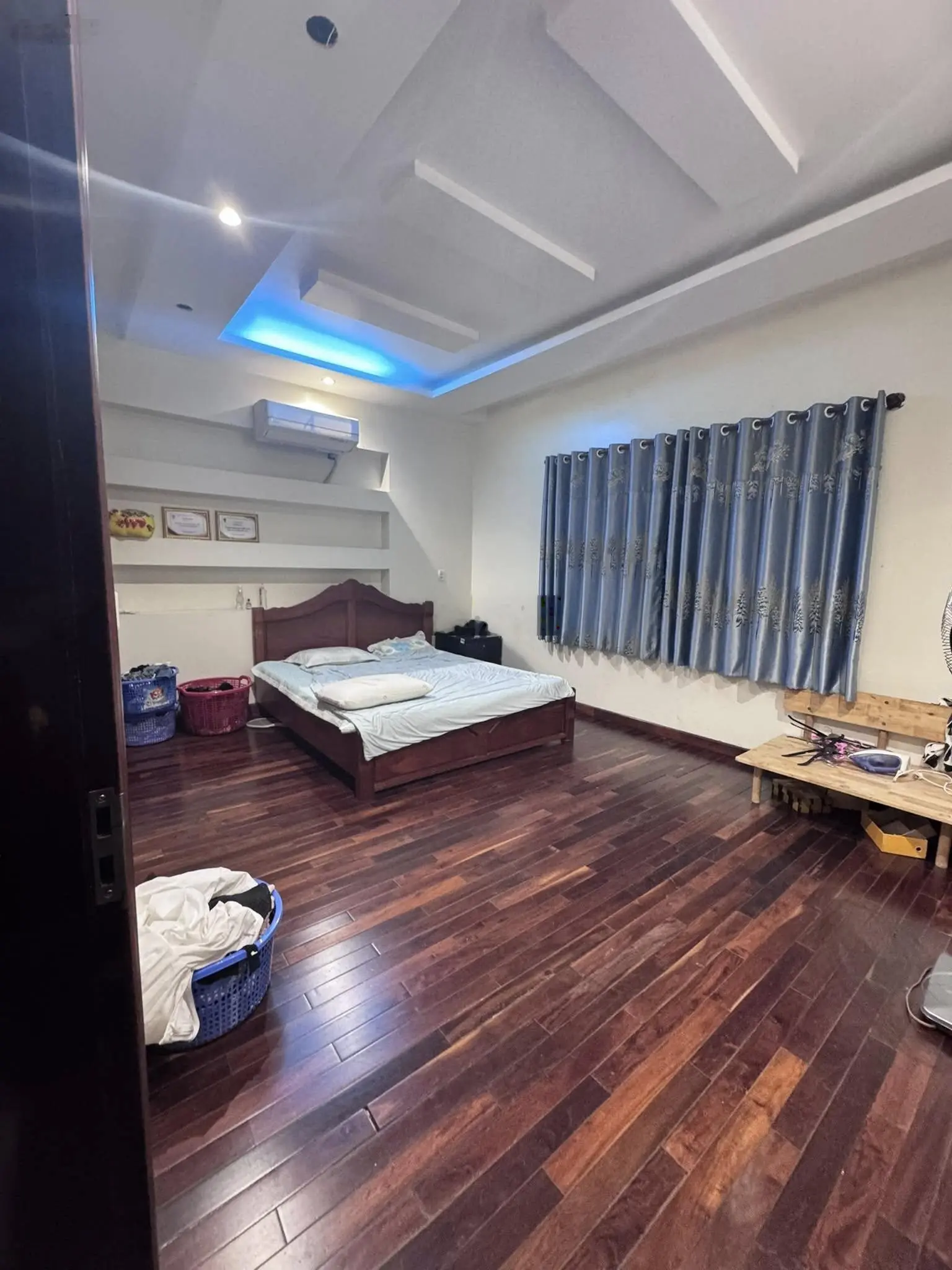 Bán nhà mặt tiền kinh daonh karaoke 22 phòng cơ hội đầu tư lợi nhuận