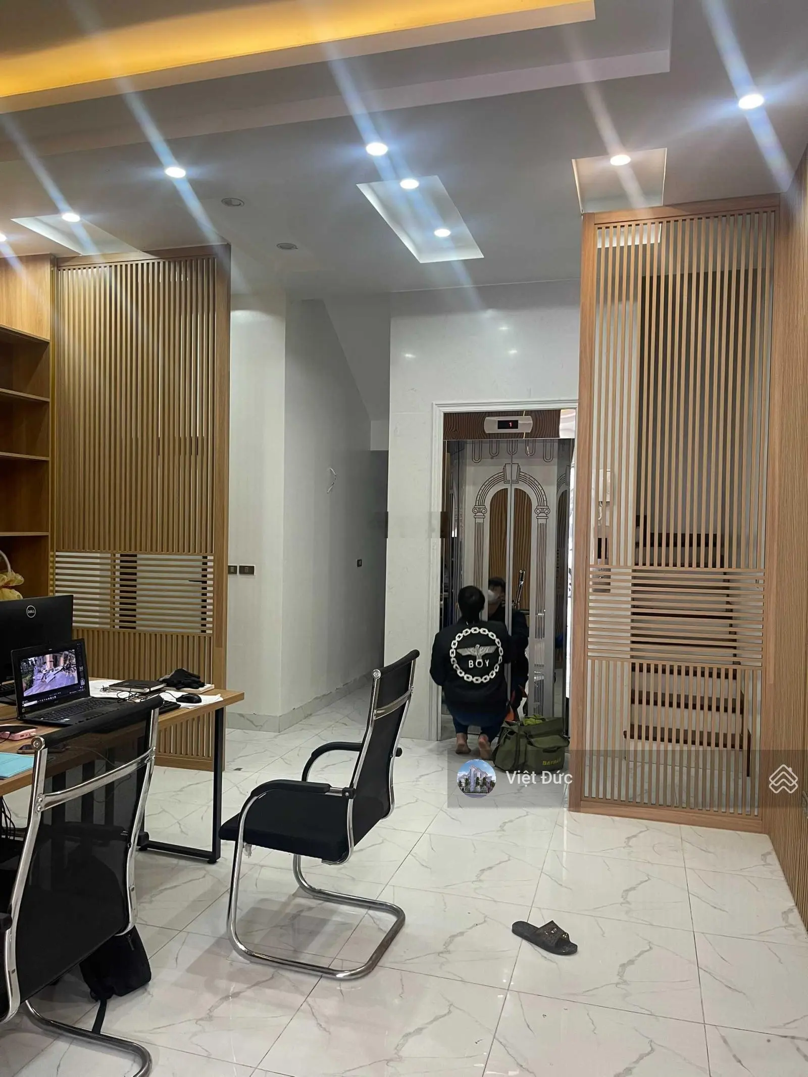 Bán gấp liền kề được kinh doanh khu Sao Biển, đã hoàn thiện nội thất giá 14.5 tỷ