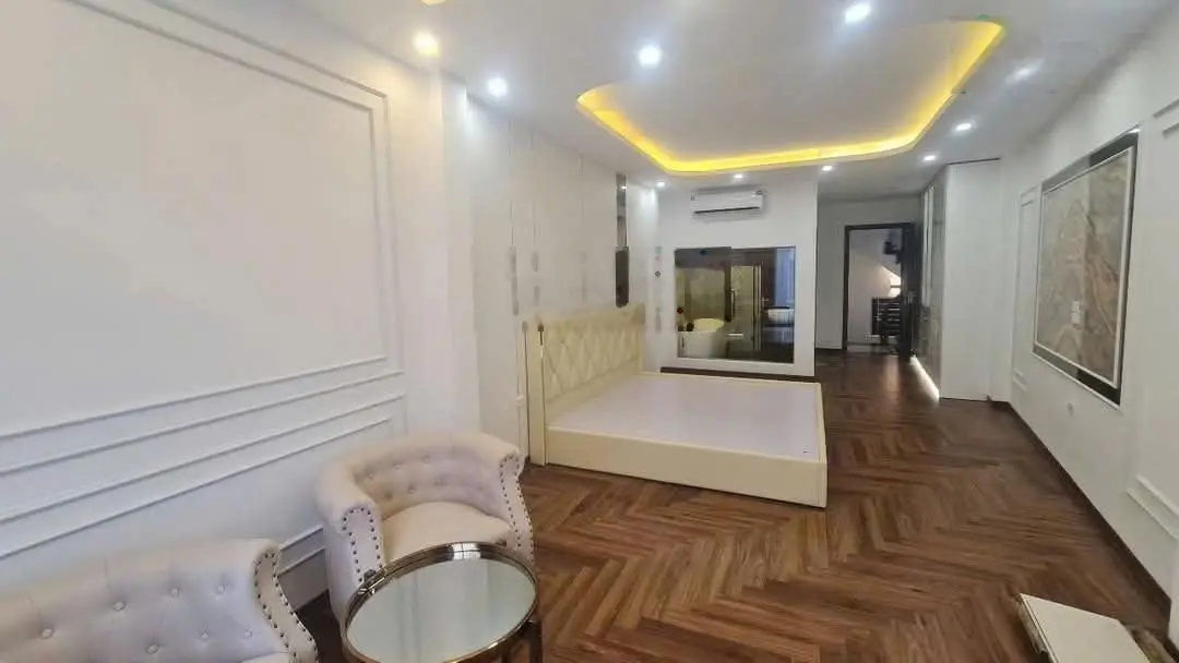 Phố Lò Đúc 66m2 6 tầng thang máy, ô tô, ngay gần mặt phố