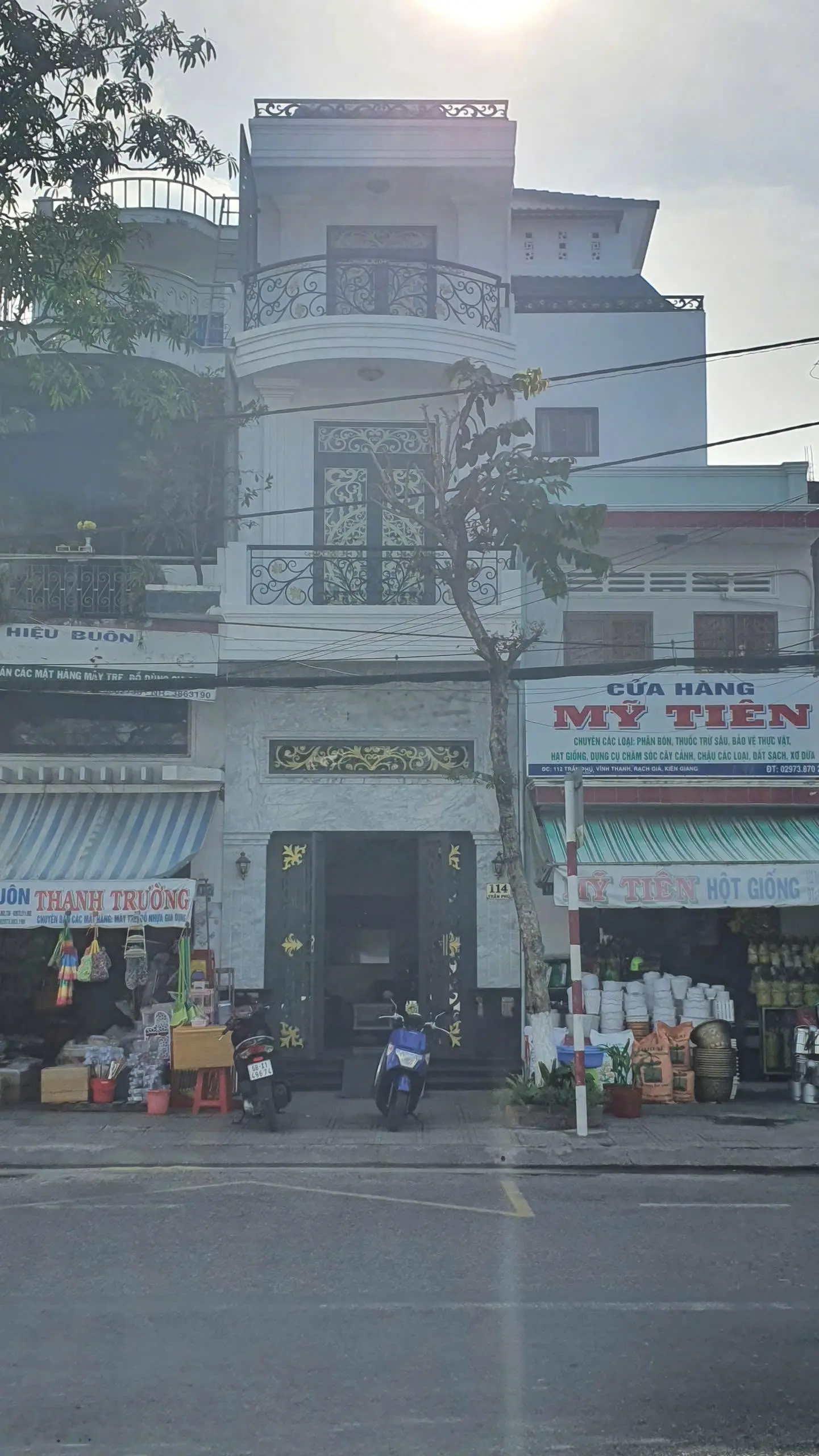 Nhà bán dài hạn - nhà mặt tiền Trần Phú