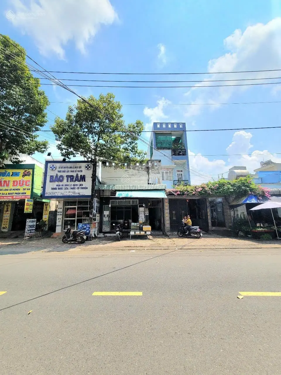 Bán nhà MT đường Phạm Ngũ Lão, MT chợ Xóm Vắng, p.Dĩ An, Tp.Dĩ An