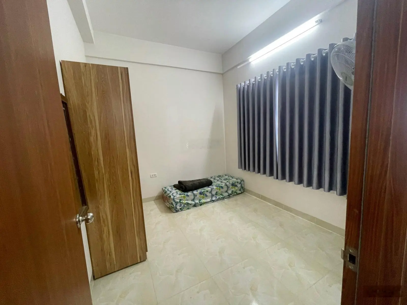 Chỉ 1tỷ170 bán nhanh căn góc chung cư SSH09 - Hà Quang giá tốt