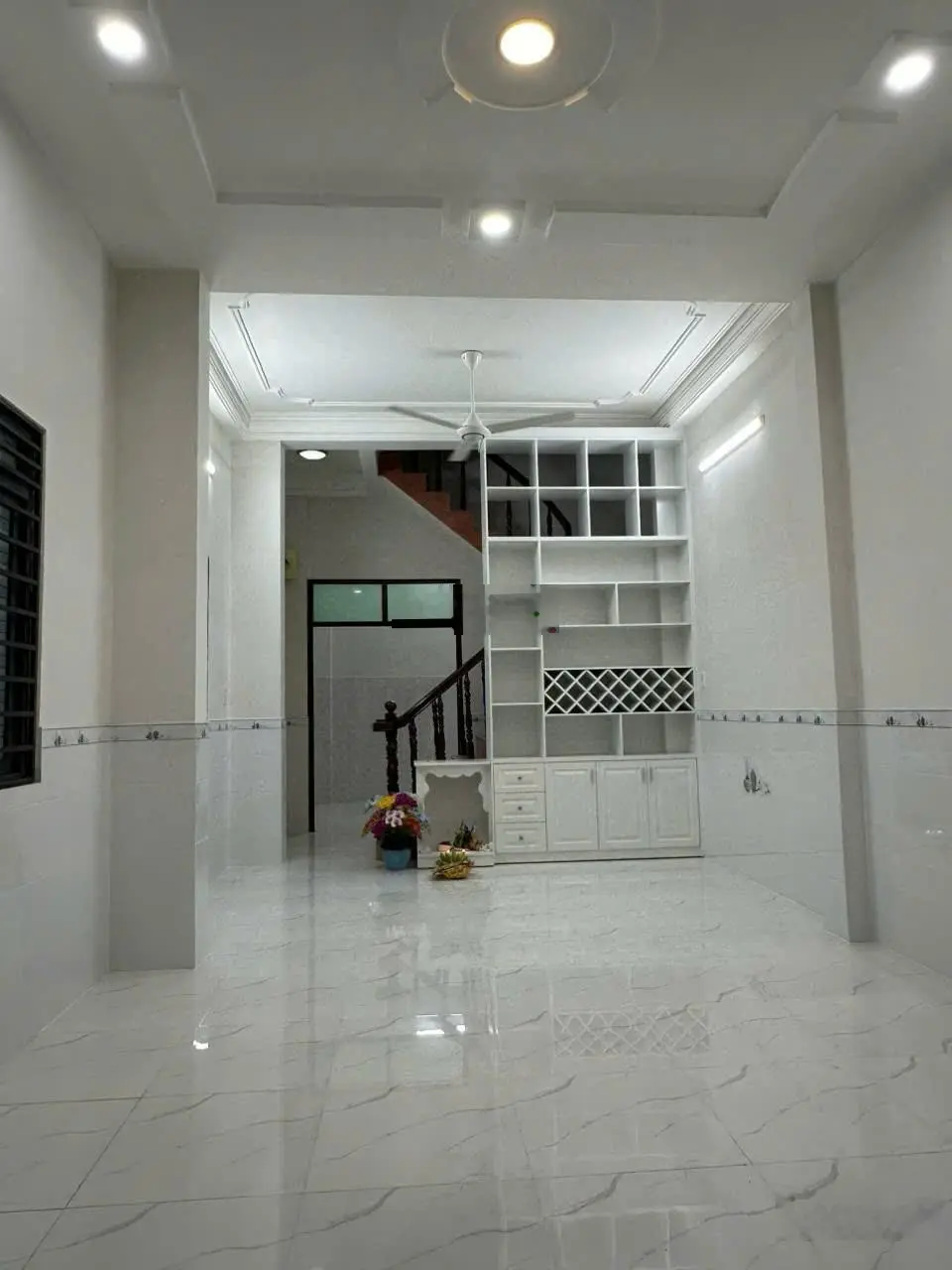 Bán nhà mặt tiền đường khu buôn bán 4 tầng BTCT Lê Quang Sung Phường 6 Quận 6