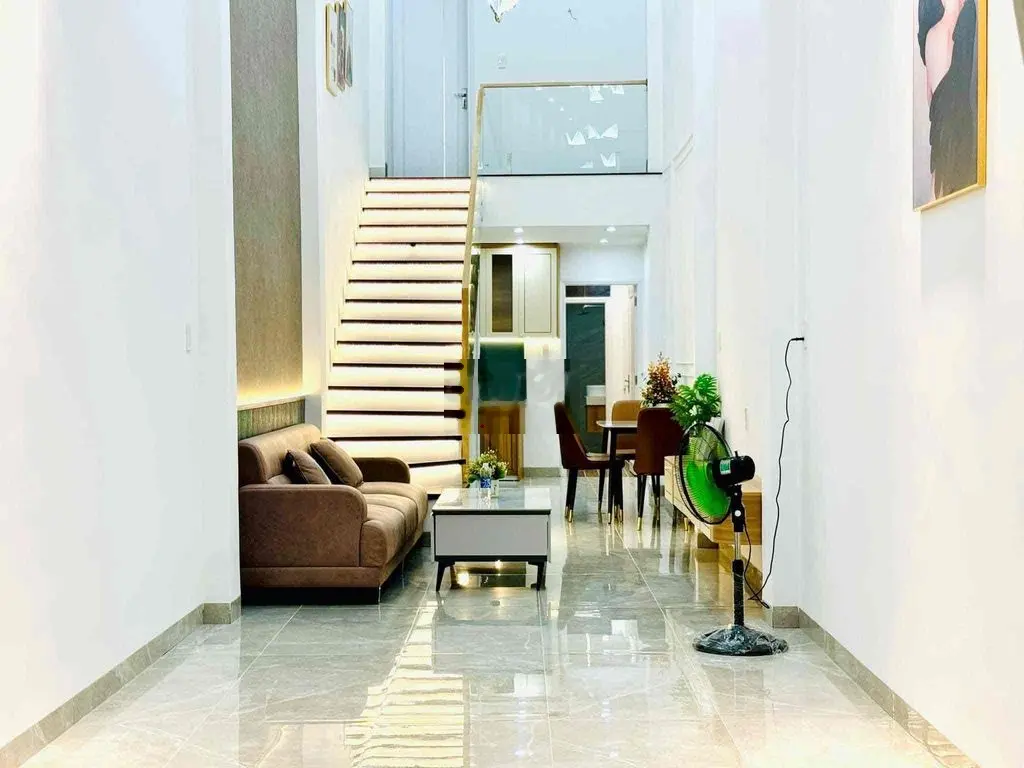 CHỈ NHỈNH 5 TỶ QUÝ KHÁCH ĐÃ SỞ HỮU MT TRẦN CAO VÂN Ở HOẶC KD SIU TỐT