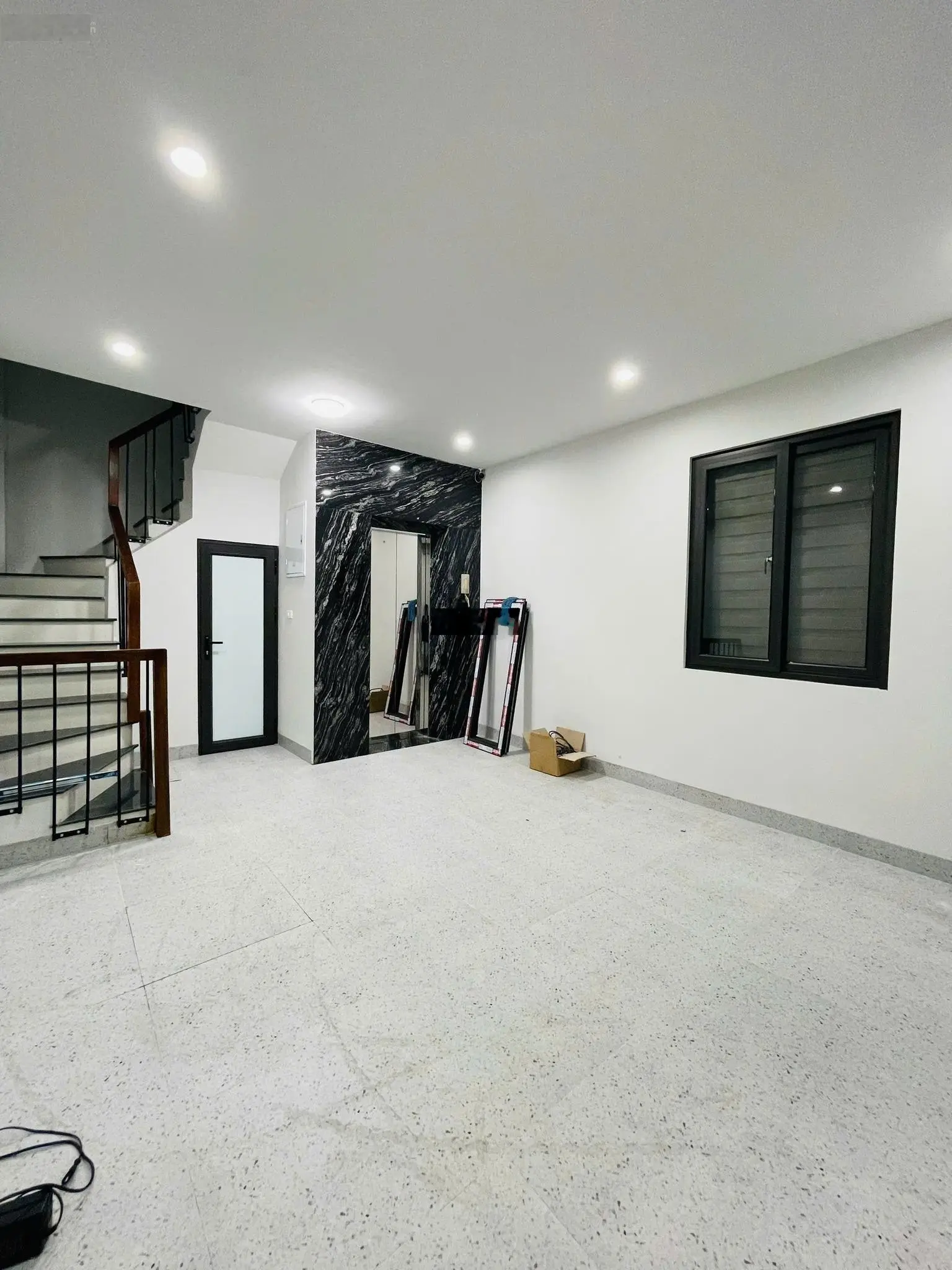 Bán CHDV 51m2*5T*8 phòng Hồng Mai, Bạch Mai HBT, doanh thu 45 tr/tháng, 0985818818