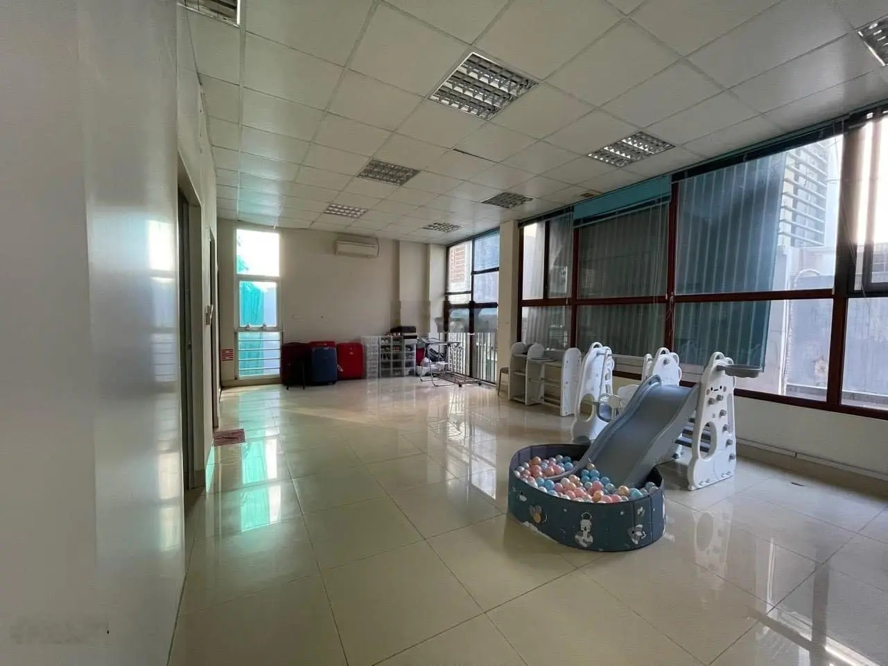Bán nhà tại Nguyễn Chí Thanh, Đống Đa. Diện tích 50m2