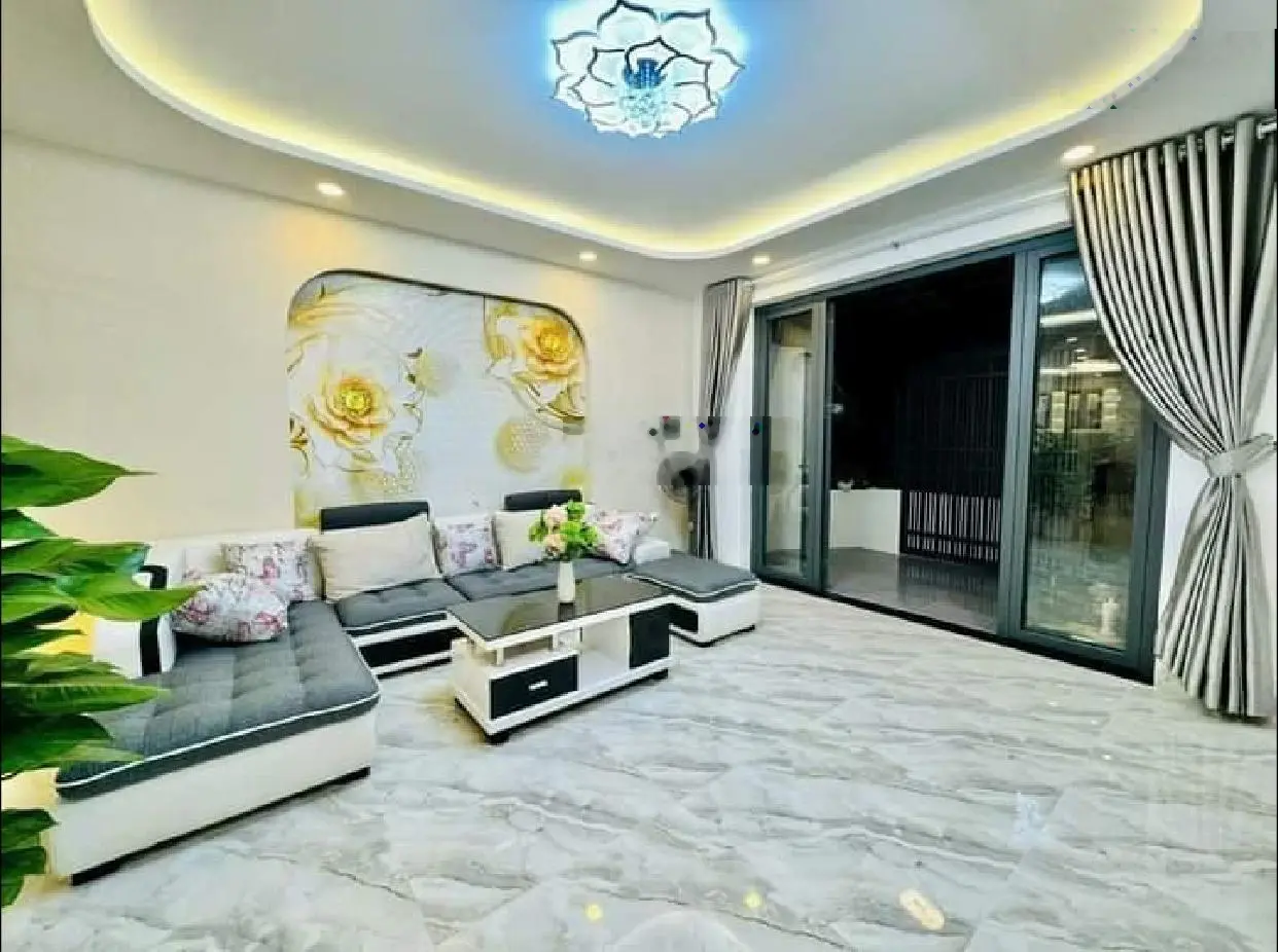 Chính chủ bán gấp - Nhà đẹp full nội thất - Quang Trung - 51m2 (4,2x12) - Hẻm 3,5m - Chỉ 5.4 tỷ.