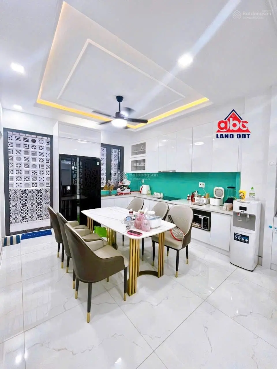 Bán nhà 2 Lầu mặt tiền Nguyễn Bảo Đức khu vip Sunshine KDC Long Châu P.Tam Hiệp