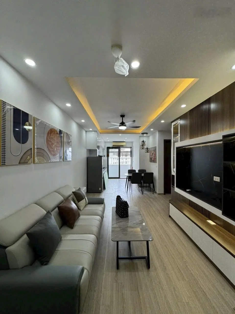 Bán nhanh căn 66m2, 2ngủ & 2 Vs HH4C Linh Đàm, Hoàng Mai. LH: 0966 455 ***