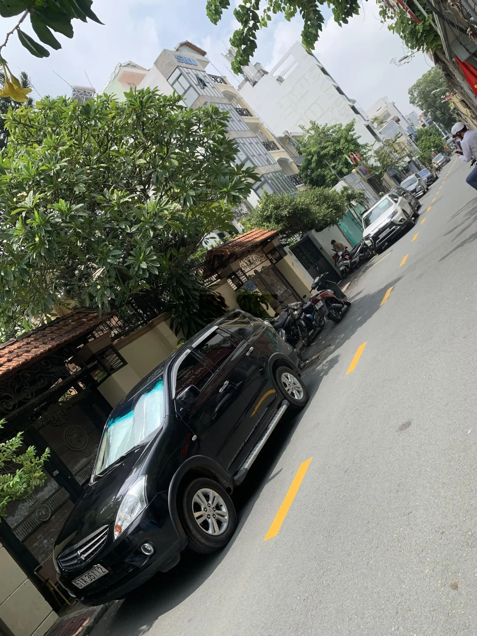 Mặt tiền Trần Khánh Dư, phường Tân định, Quận 1.
