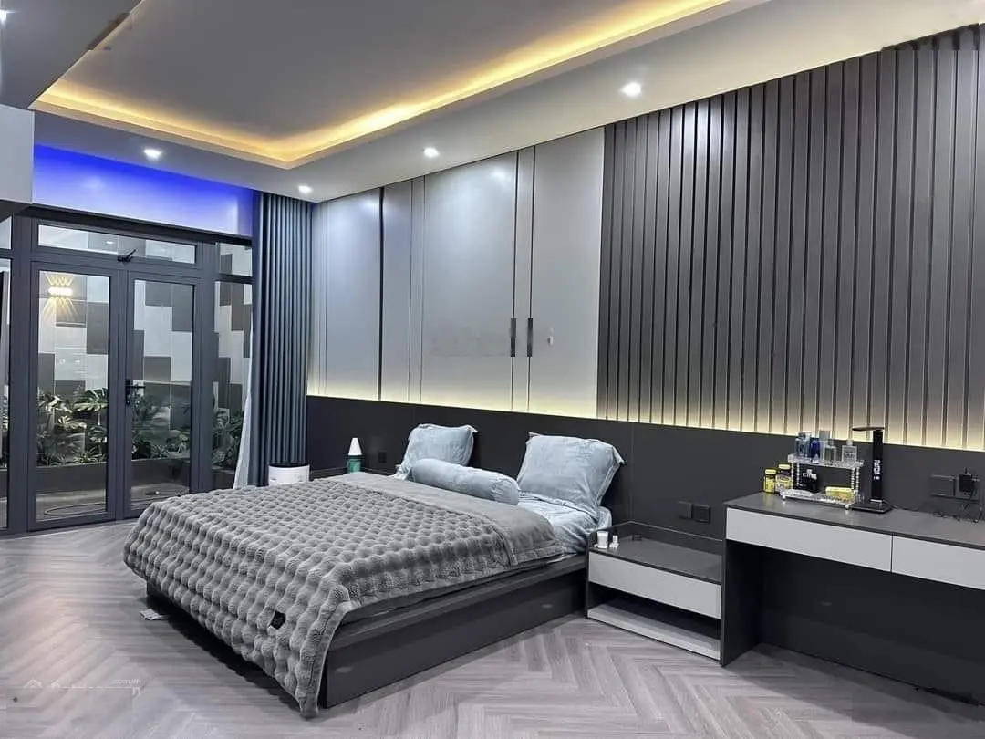 Bán nhà phường 13 Tân Bình, HXH Đồng Xoài (7*20m) 5 tầng - 110 tr/m2