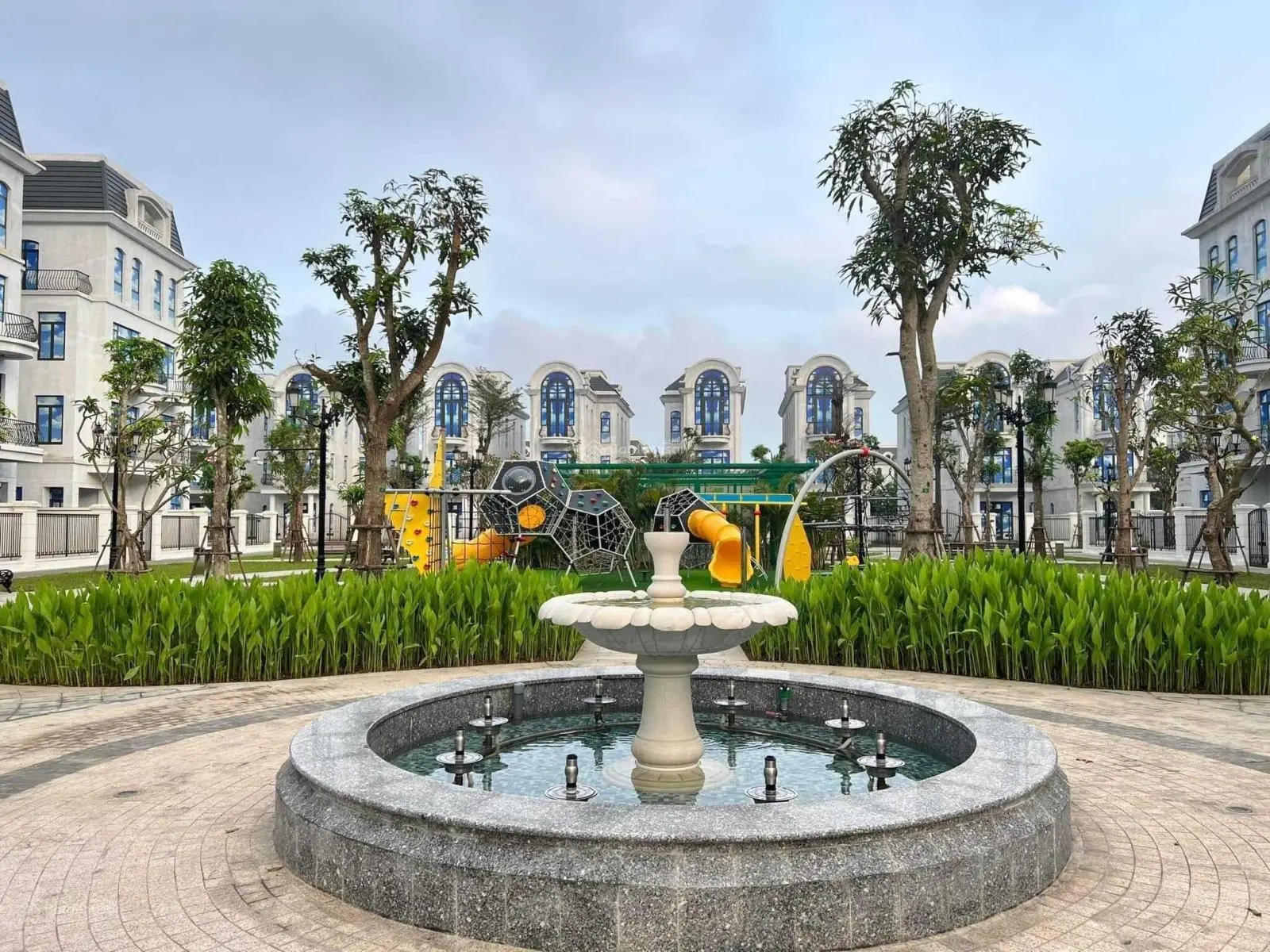 Bán căn 122m2 mặt tiền 7m hướng Nam duy nhất dự án Vinhomes Star City Thanh Hóa giá 9.1 tỷ.