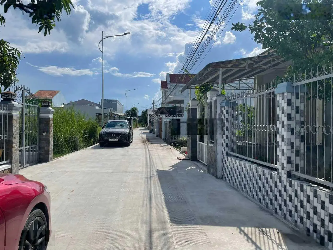 Bán gấp lô đất thổ 125m2 trung tâm TT Cần Giuộc, cách QL50 chỉ 100m, giá rẻ