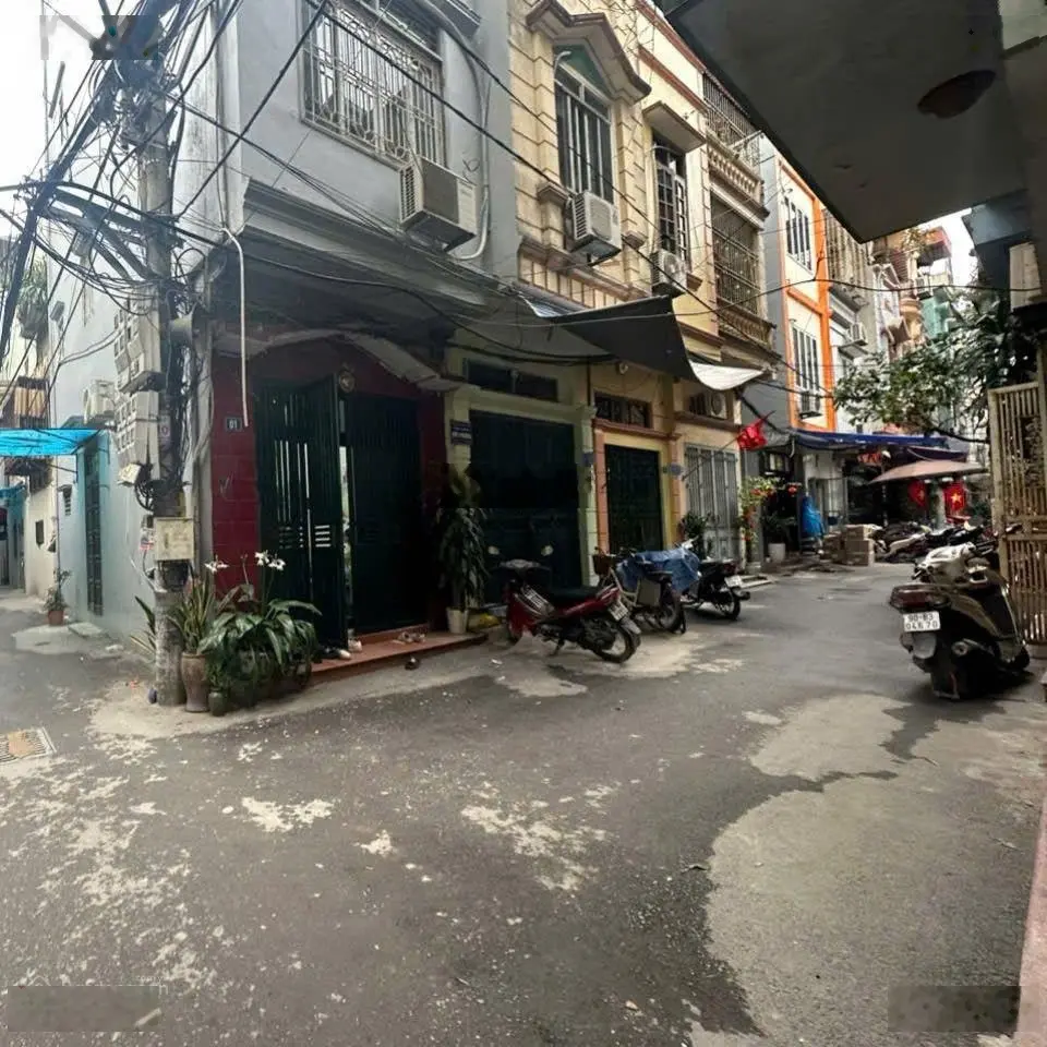 Ô tô tránh 5.15 tỷ, DT 25m2, MT 3m, 3 tầng, 2 ngủ, Trước nhà 5m, khu phân lô Ngô Quyền, Hà Đông