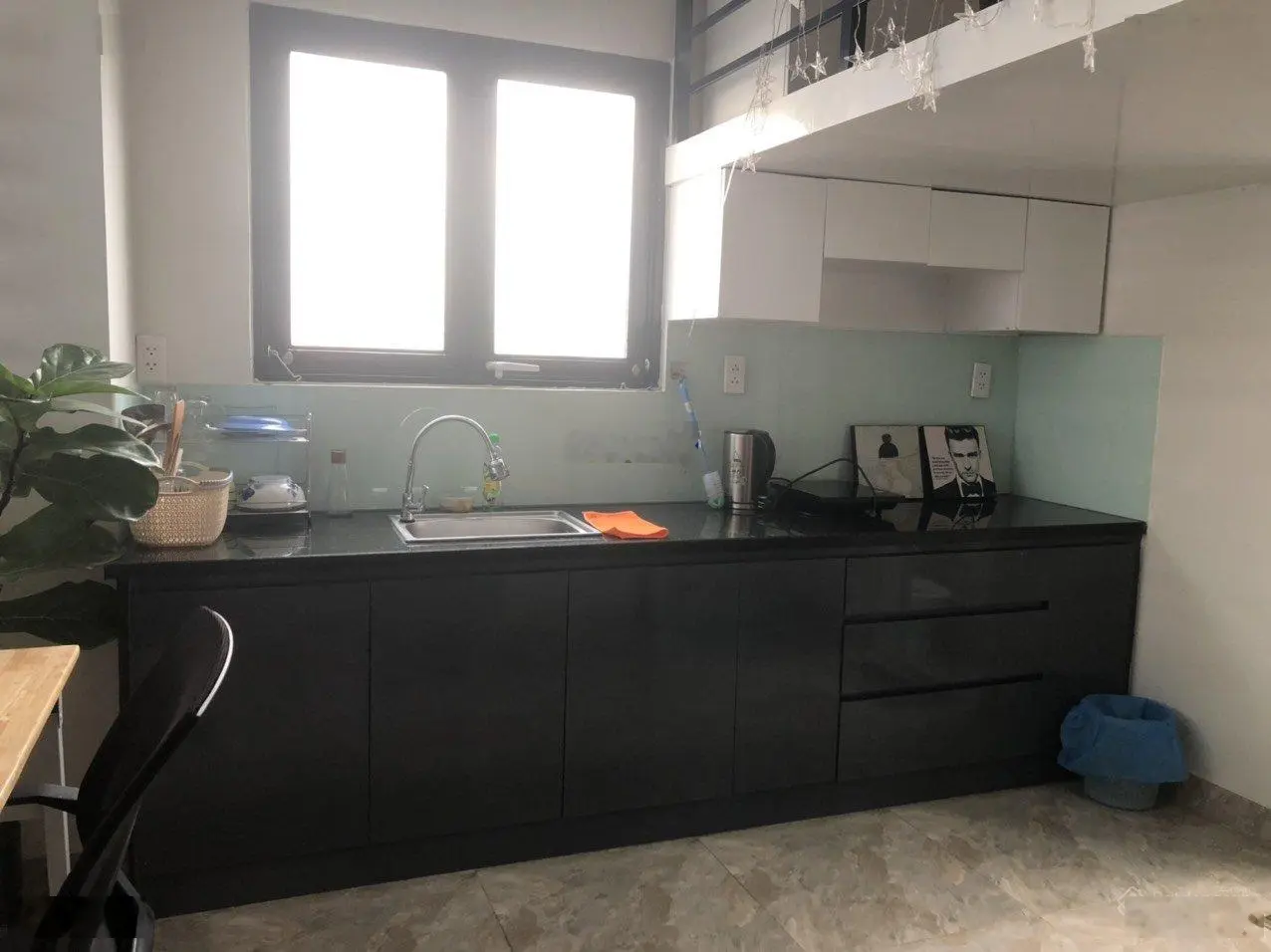 Bán gấp nhà căn góc 2 mặt tiền Trần Hữu Trang, thông Nguyễn Văn Trỗi, 6mx12m, HĐ thuê 40tr/tháng