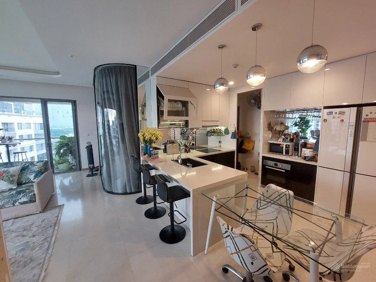 Cần căn hộ loại 3PN đảo Kim Cương quận 2, lầu cao Viêw đẹp Full nội thất View cực đẹp, giá tốt