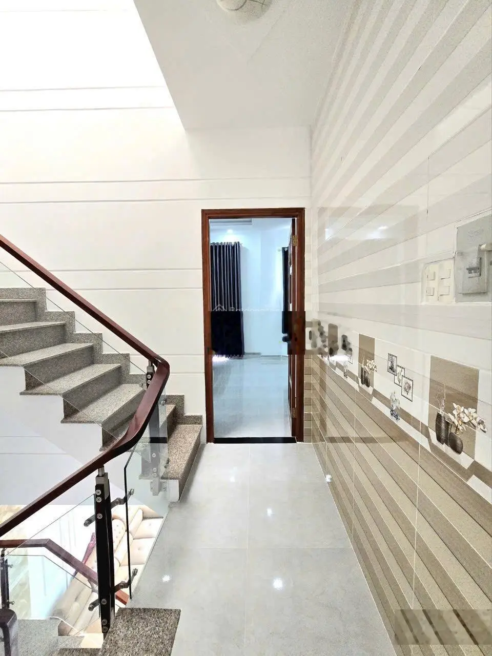 Bán nhà phố mặt tiền HXH 76 Dương Cát Lợi*Thị Trấn Nhà Bè - 5.5x12m, 3L, 4PN + NT. Giá bán: 6.8 tỷ