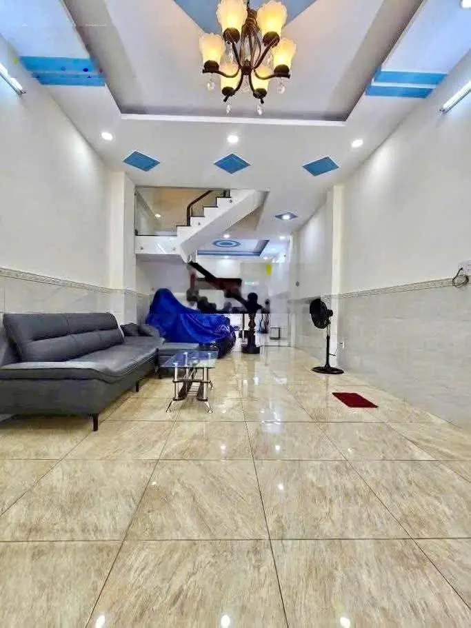 Nhà 2 lầu gần bệnh viện dĩ an giá 3 tỷ 650 triệu