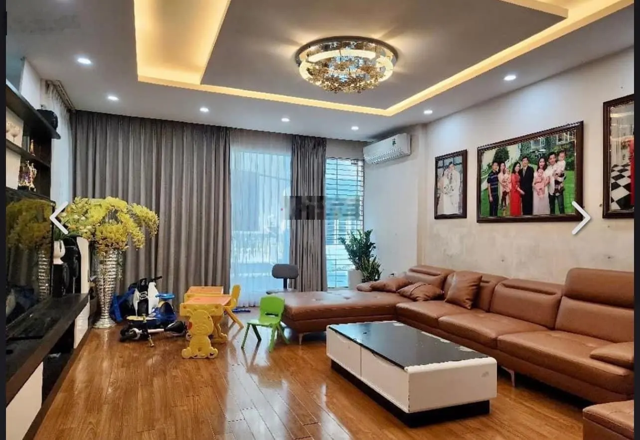 Phố vip! Hoàng Quốc Việt, Phân Lô, ô tô tránh, thang máy, kinh doanh, ở tuyệt vời, 65m2*5T