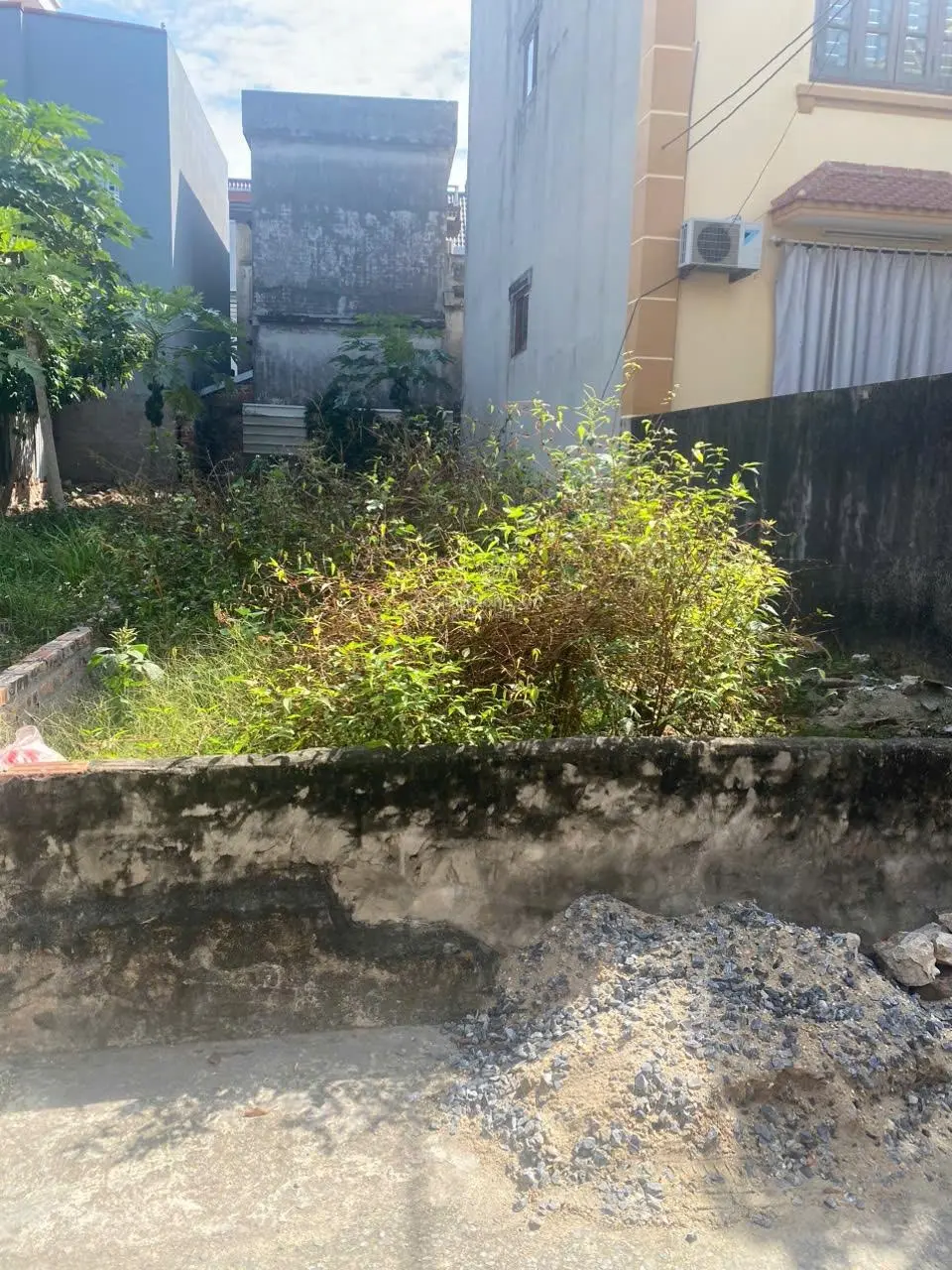 Bán đất lực canh 60m2-ô tô vào tận cửa-gần cầu-4 tỷ-xuân canh,đông anh